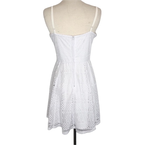 White Lace Fit and Flare Dress As You Wish Size M - Picture 5 of 10